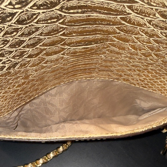 Michael Kors Gold Designer Clutch Bag with shoulder strap - Picture 7 of 11